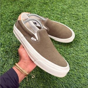 Vans Classic Slip-On Olive Green Suede Skate Shoes Men’s 10 Off The Wall